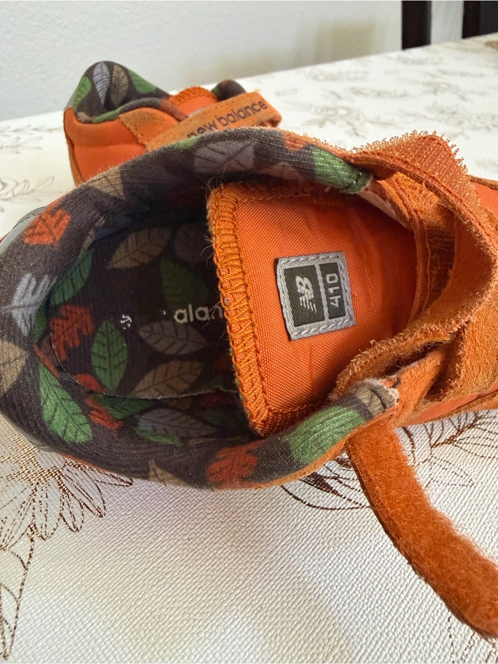 New Balance 410 Toddler Shoes Size 8 US Orange Suede Hook & Loop Sneakers - Picture 8 of 9